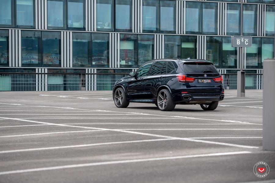  BMW X5 on Vossen Wheels (VPS-302) 2016 года  (фото 14 из 27)